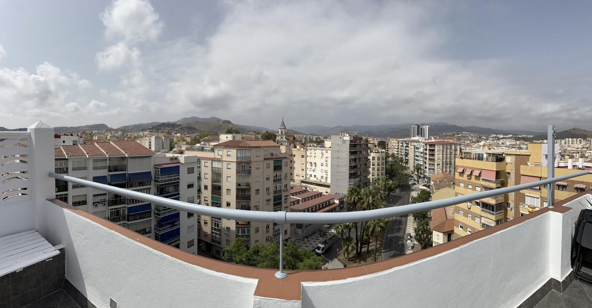 Atico Plaza Bailen Malaga Centro Apartment Exterior foto