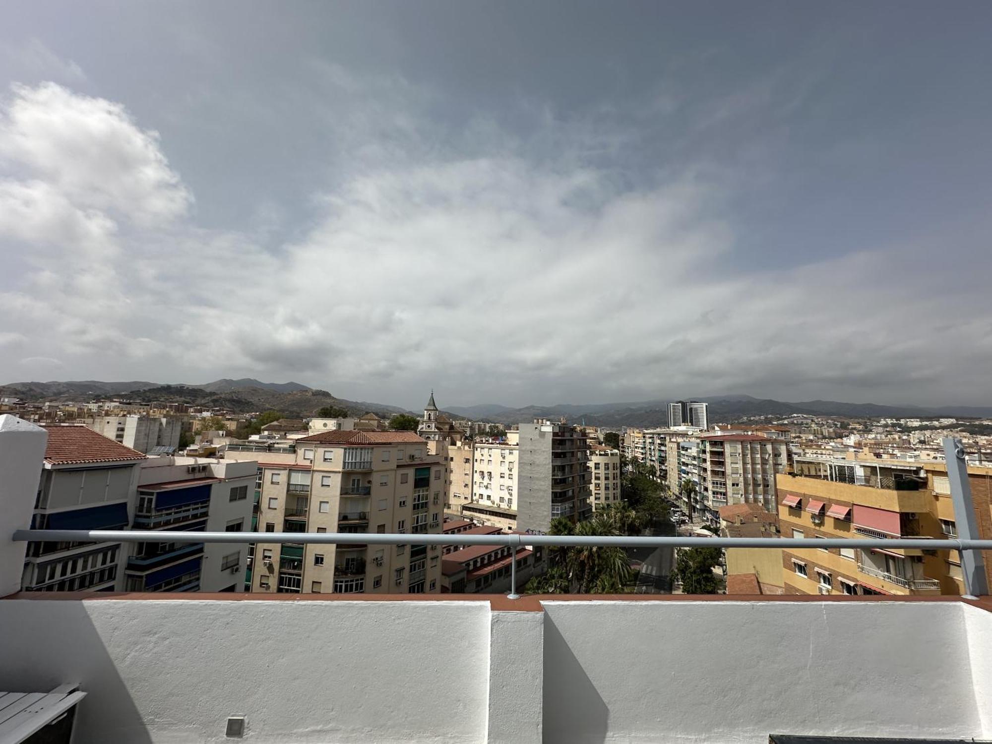 Atico Plaza Bailen Malaga Centro Apartment Exterior foto
