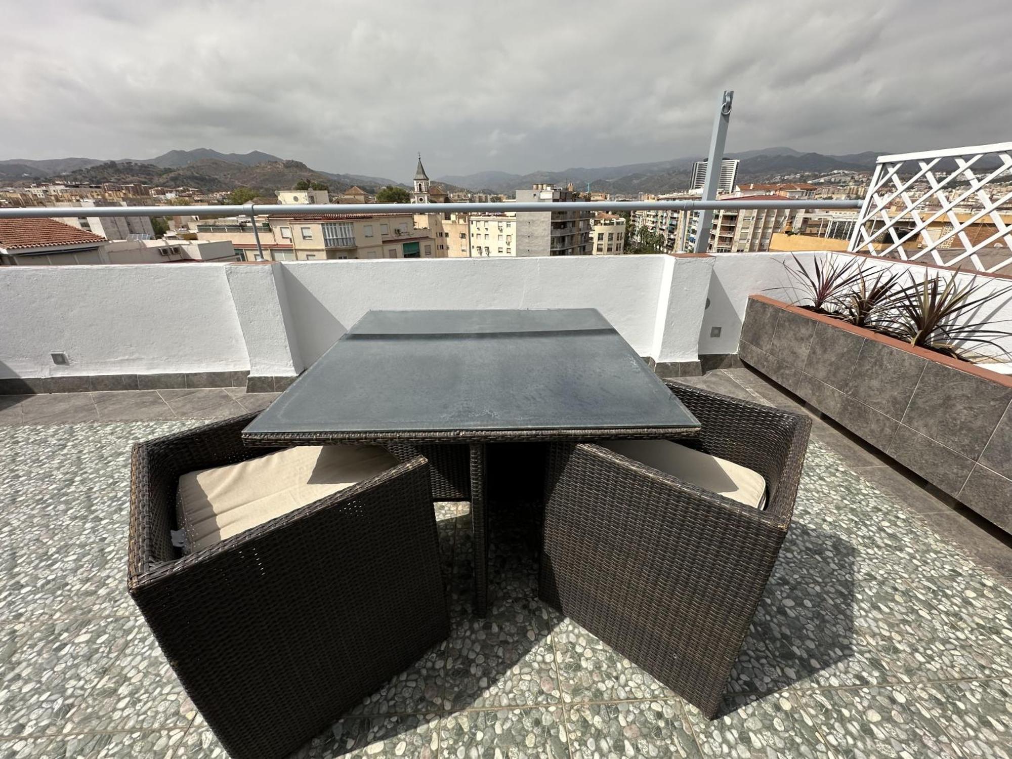 Atico Plaza Bailen Malaga Centro Apartment Exterior foto