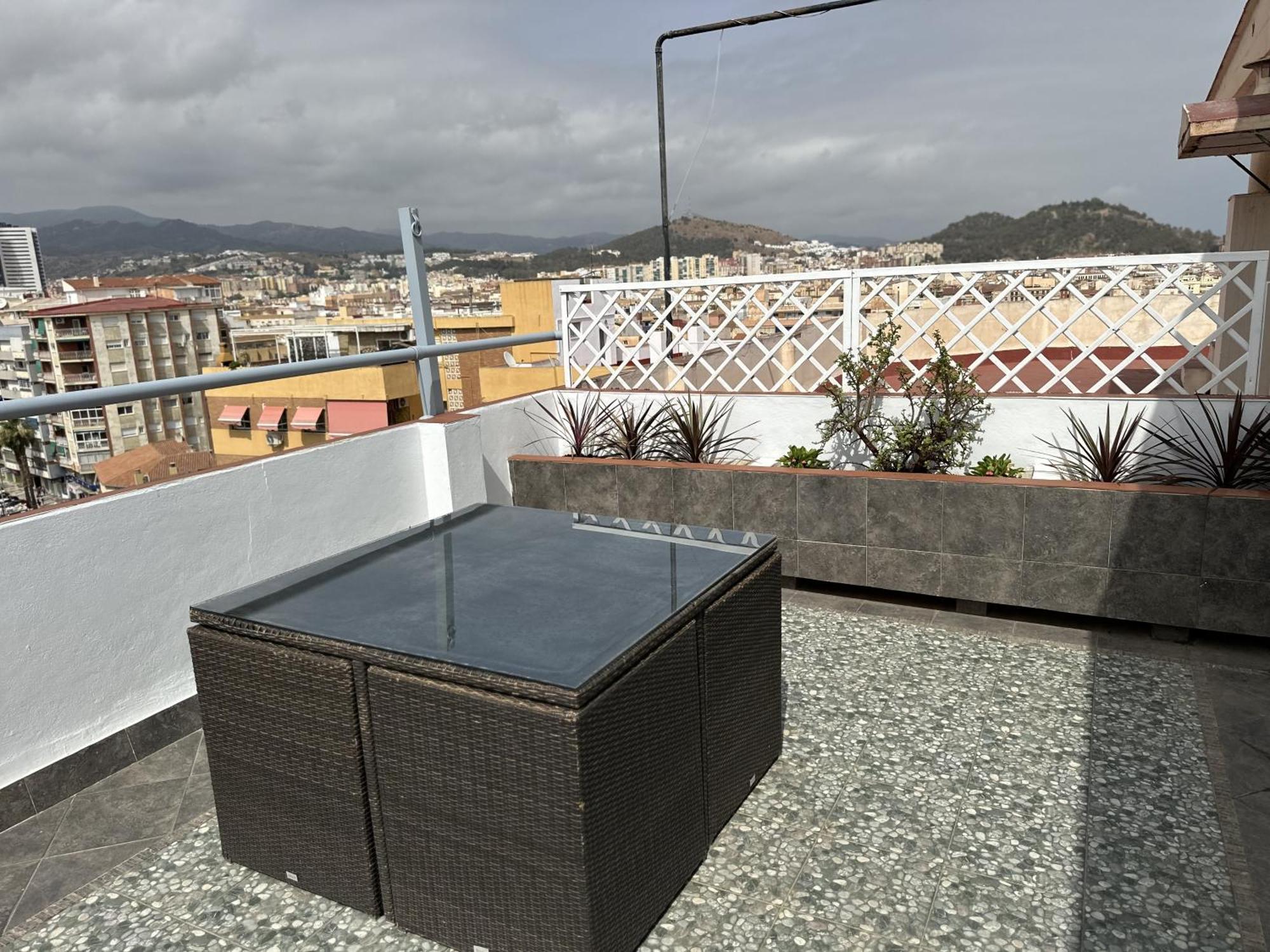 Atico Plaza Bailen Malaga Centro Apartment Exterior foto
